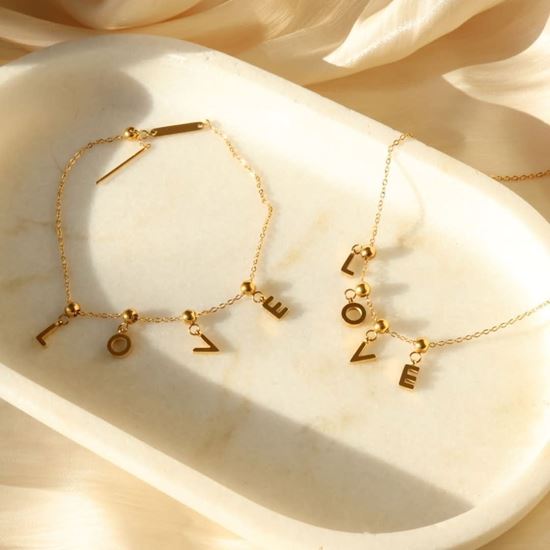 Immagine di Collana  Acciaio Inox lettere LOVE ad ago Regolabile - INCANTO