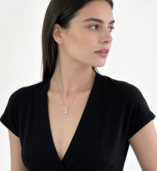 Immagine di Collana a Chiave porta fortuna Elegante Donna Zirconi -  Mira key